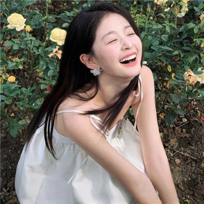 抓住稻草的野兽